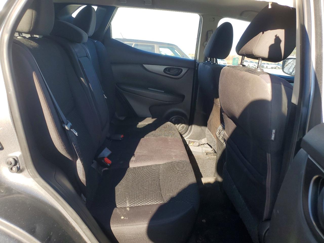 2018 NISSAN ROGUE SPORT S photo 10