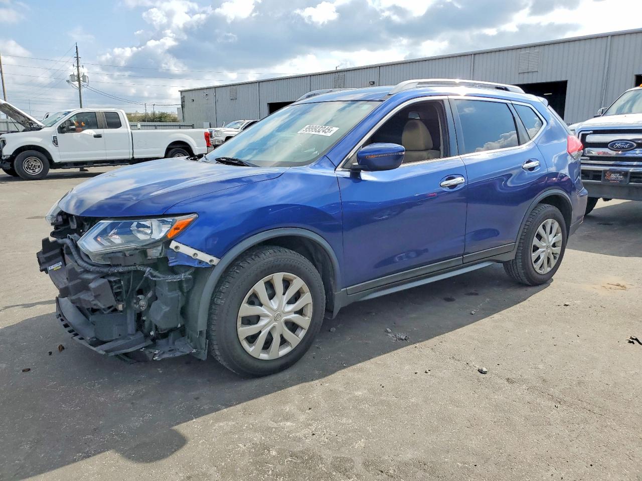 2017 NISSAN ROGUE