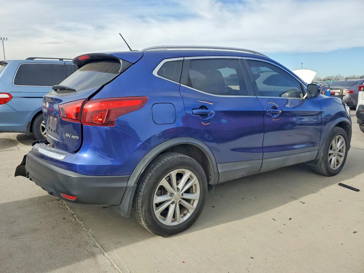 2018 NISSAN ROGUE SPORT S photo 3