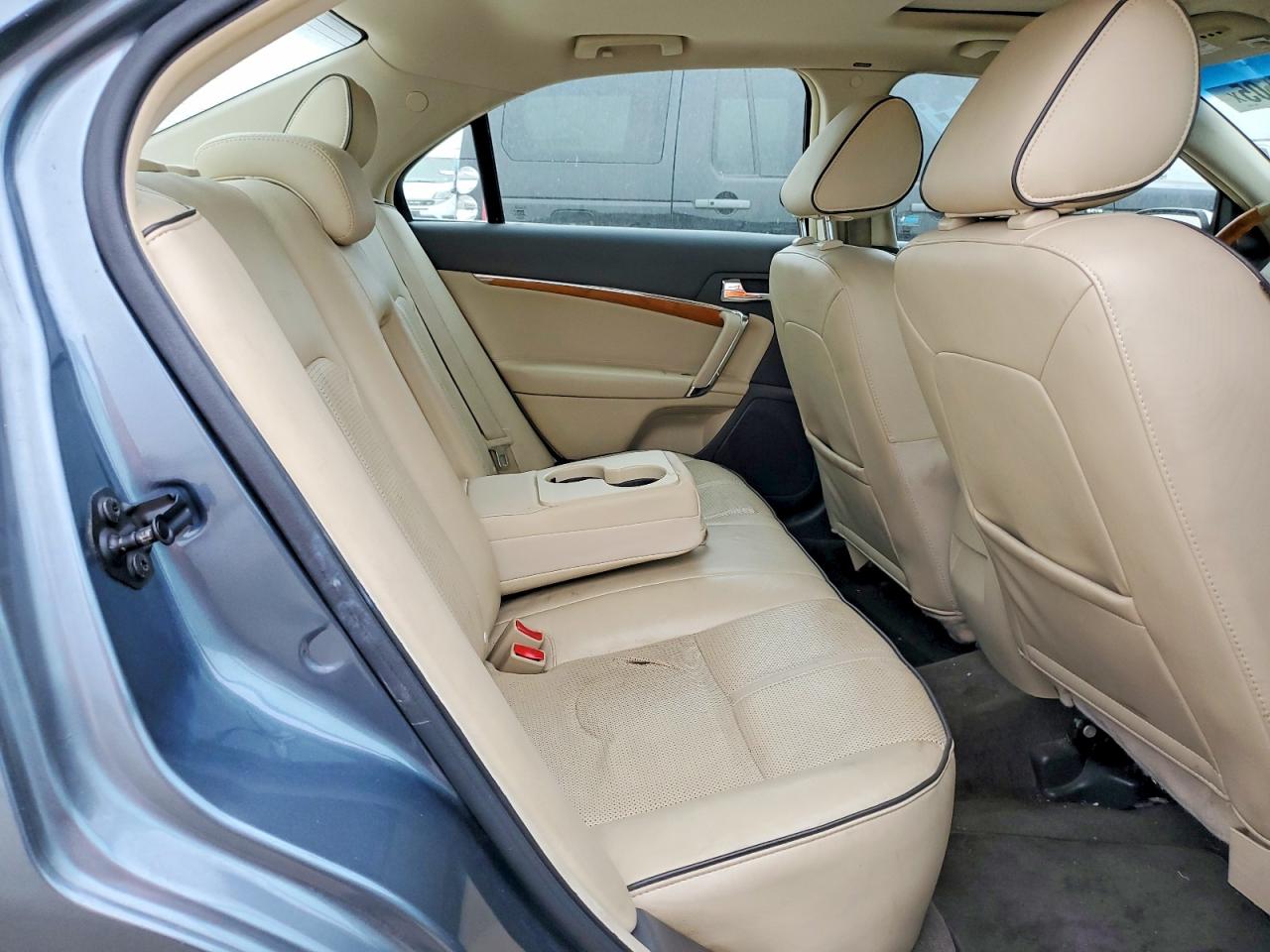 2011 LINCOLN MKZ HYBRID photo 10