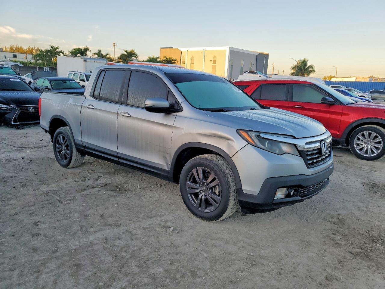 2019 HONDA RIDGELINE SPORT photo 4