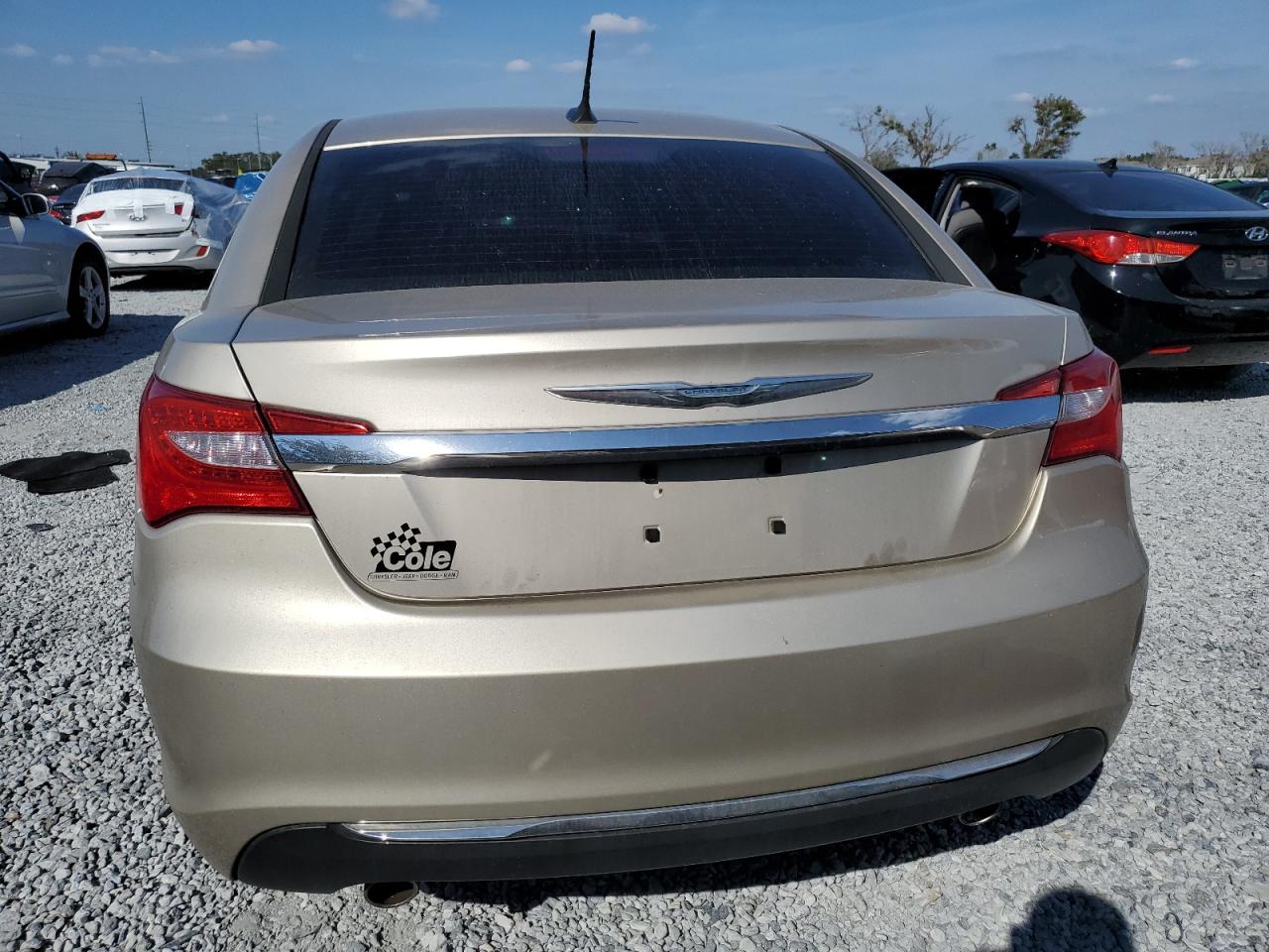 2013 CHRYSLER 200 LIMITED photo 6