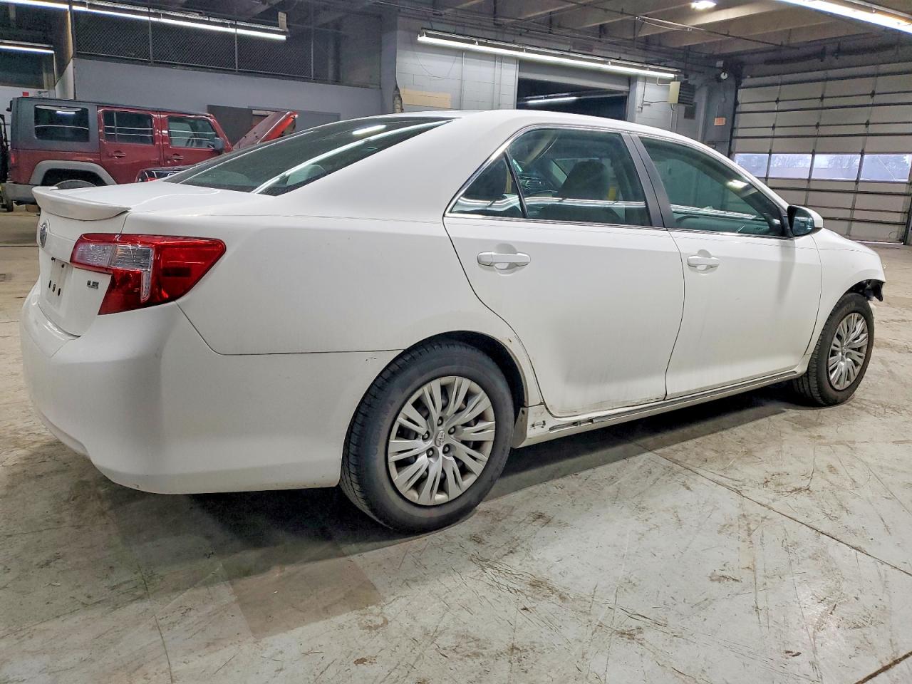 2012 TOYOTA CAMRY BASE photo 3
