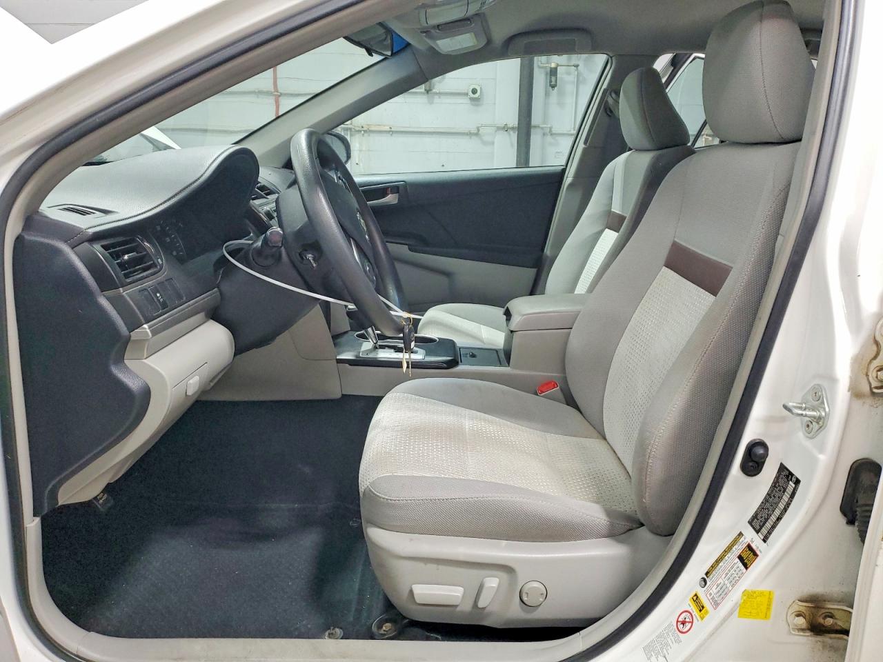 2012 TOYOTA CAMRY BASE photo 7