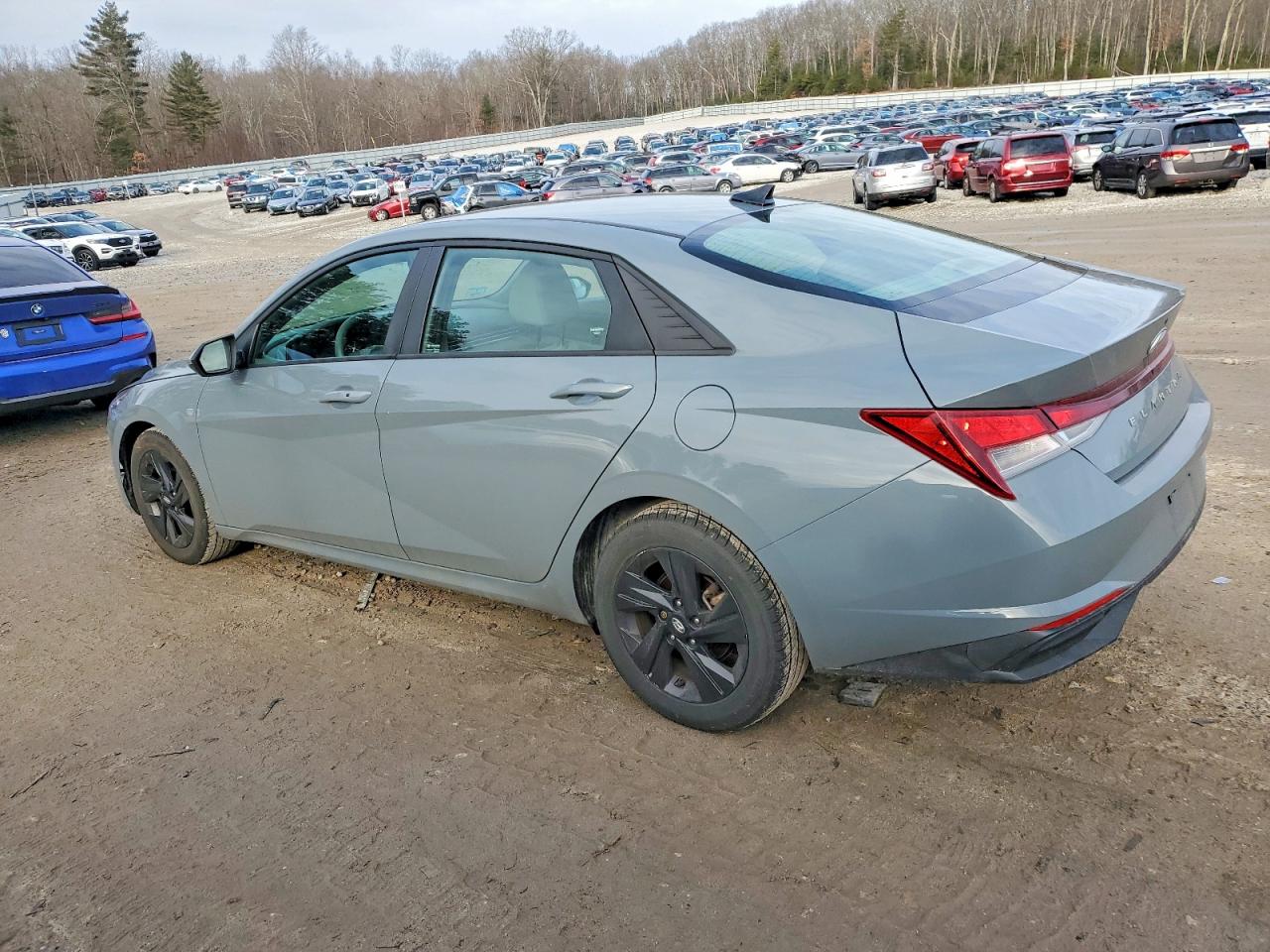 2022 HYUNDAI ELANTRA SEL photo 2