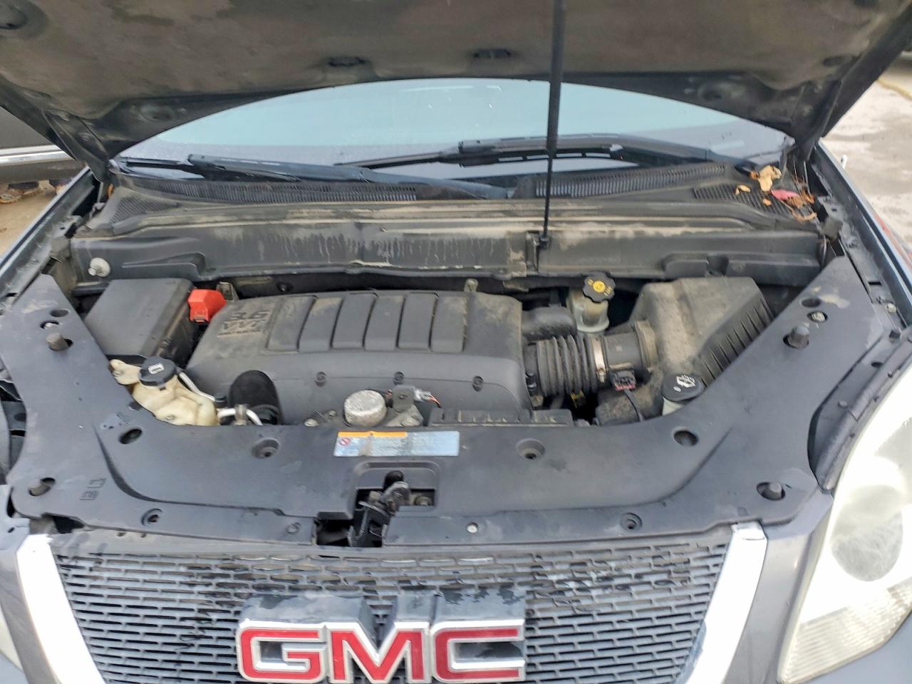 2011 GMC ACADIA SLE photo 12