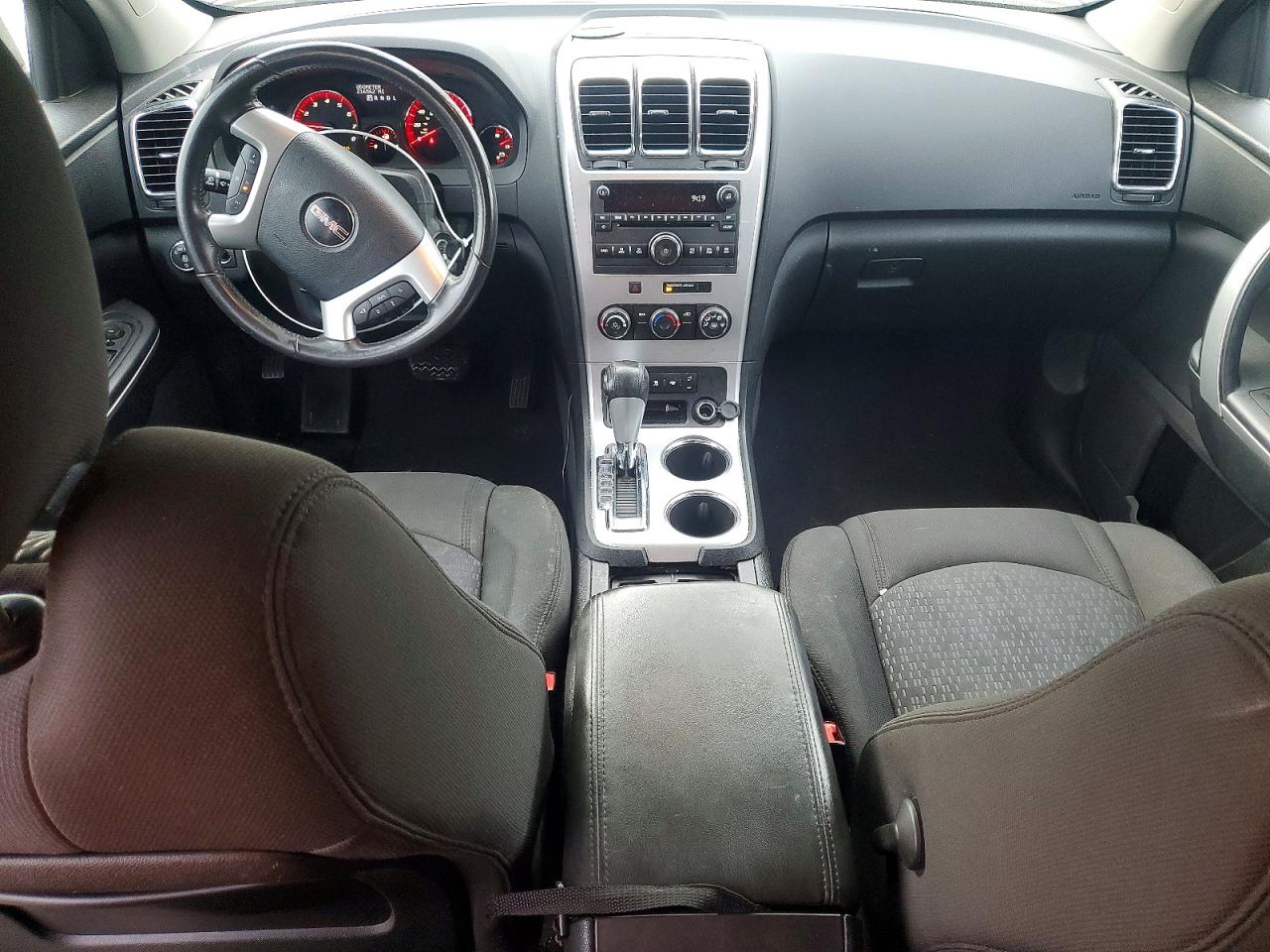 2011 GMC ACADIA SLE photo 8