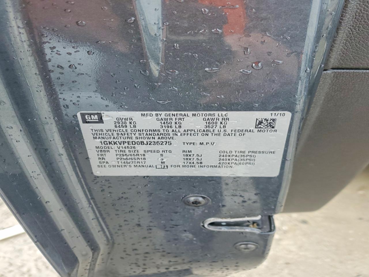 2011 GMC ACADIA SLE photo 13
