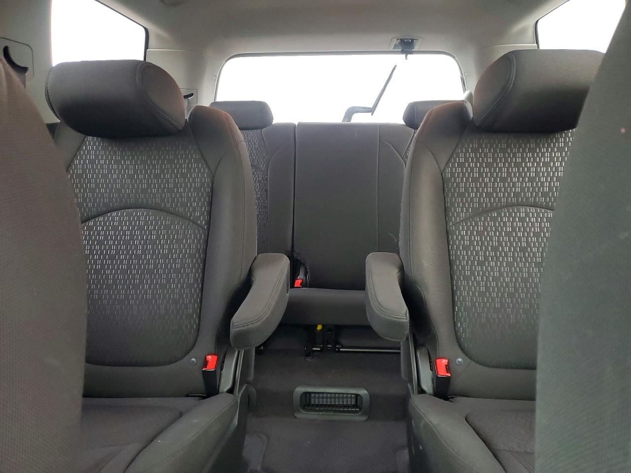 2011 GMC ACADIA SLE photo 10