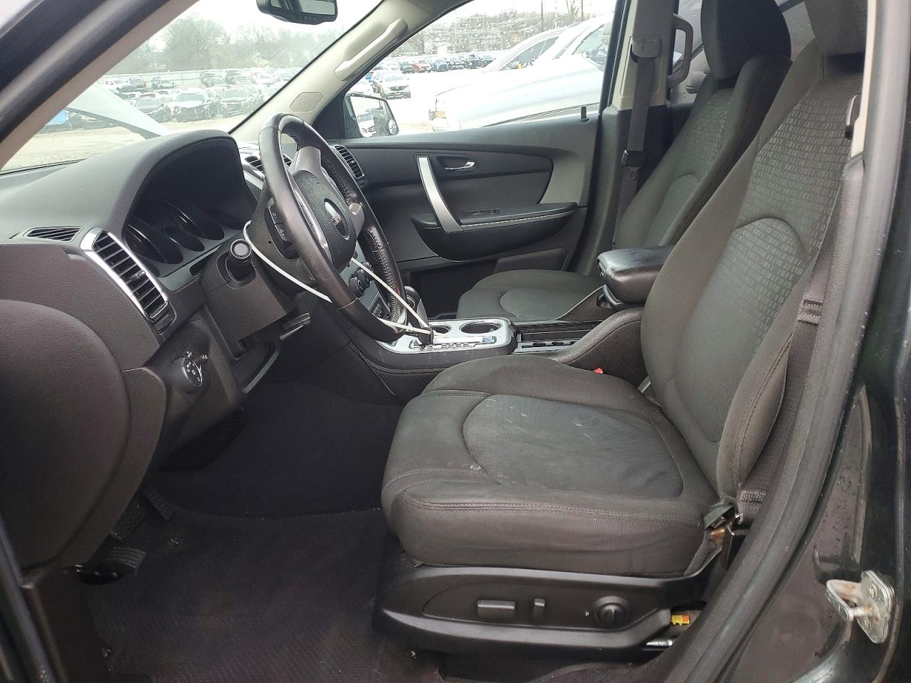 2011 GMC ACADIA SLE photo 7