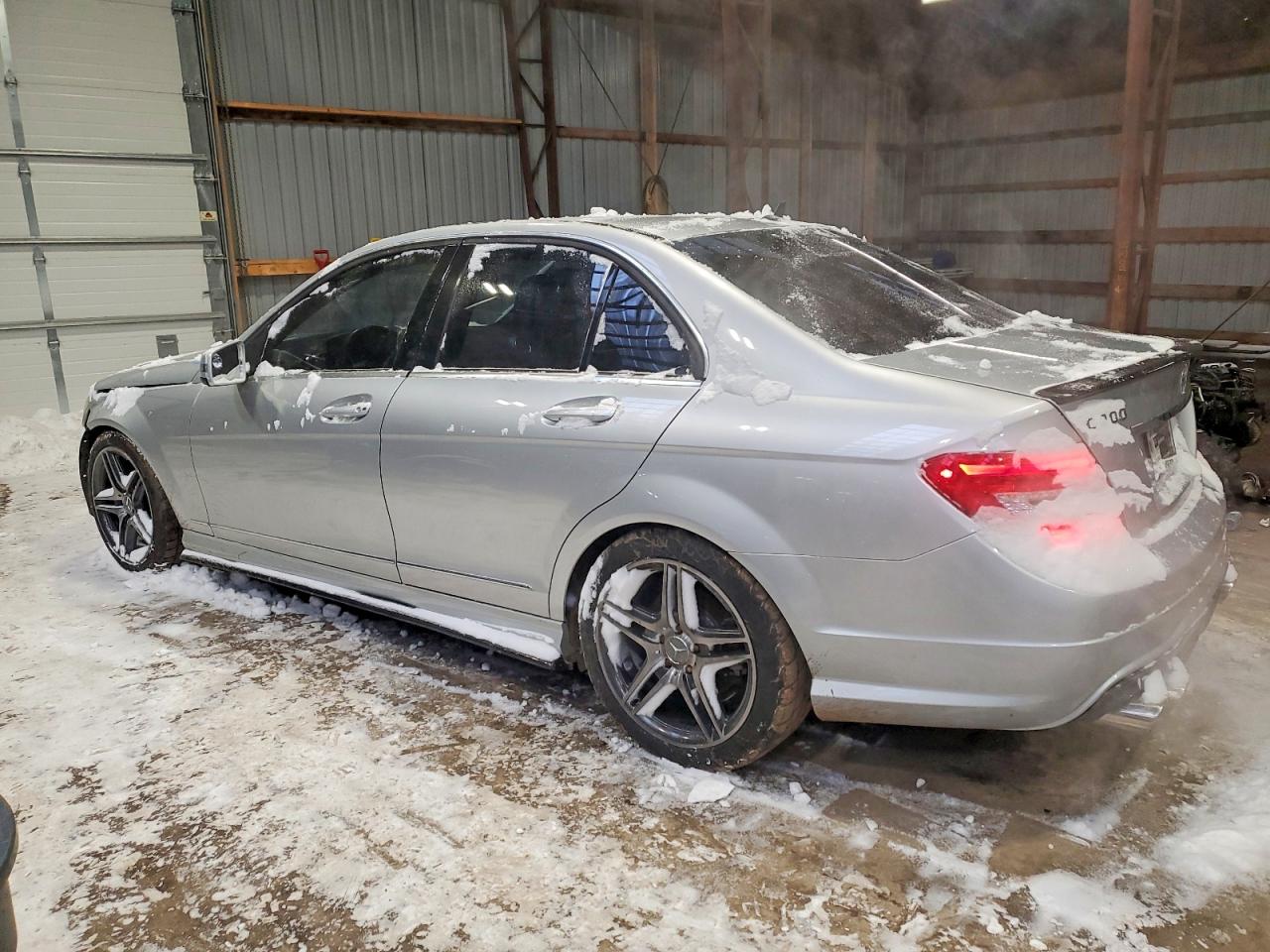 2013 MERCEDES-BENZ C 300 4MATIC photo 2