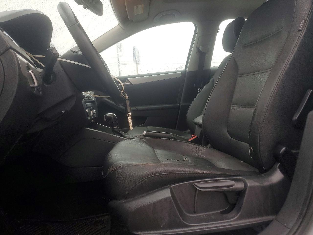 2011 VOLKSWAGEN JETTA SEL photo 7