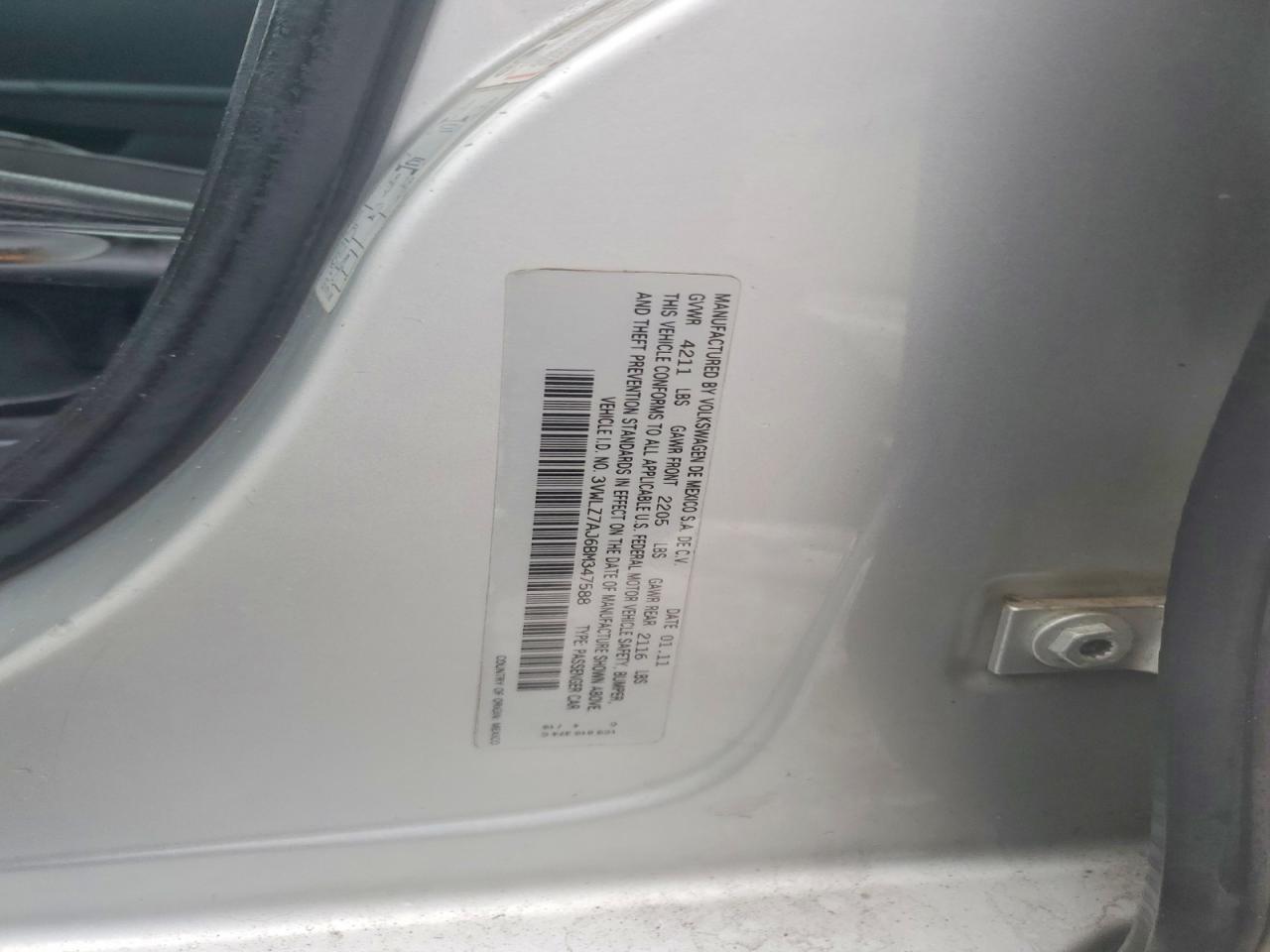 2011 VOLKSWAGEN JETTA SEL photo 12