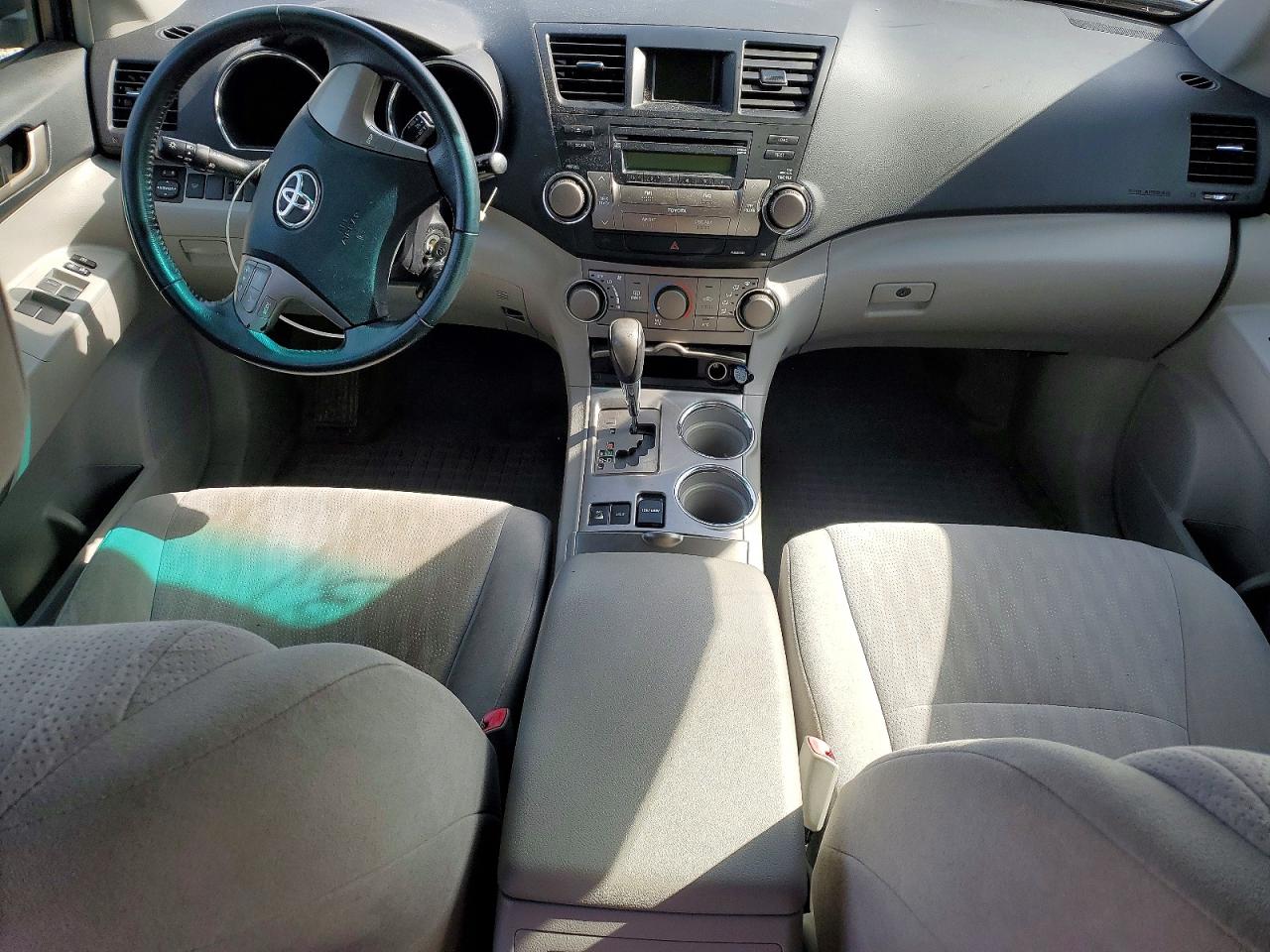 2008 TOYOTA HIGHLANDER SPORT photo 8