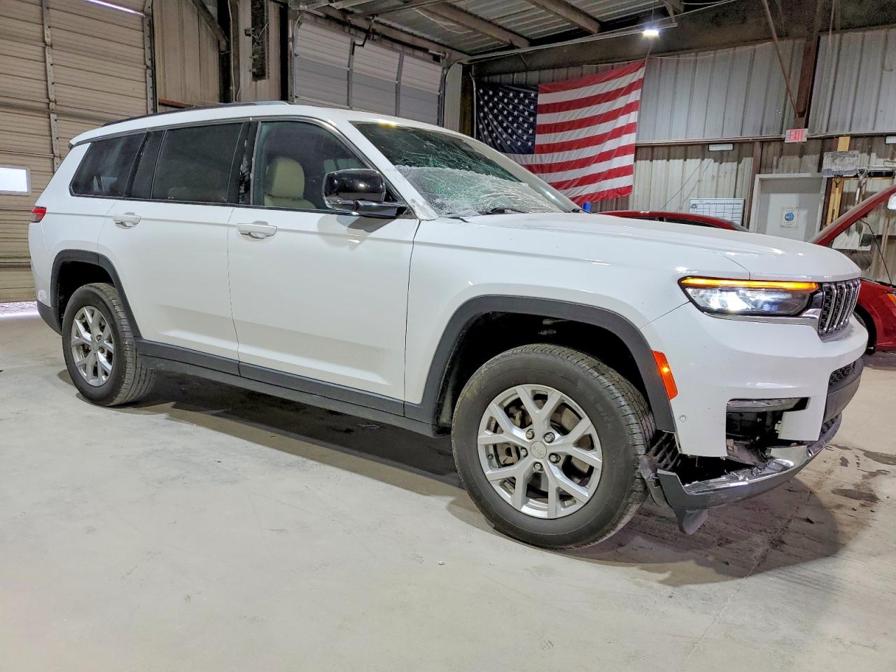 2023 JEEP GRAND CHEROKEE L LIMITED photo 4