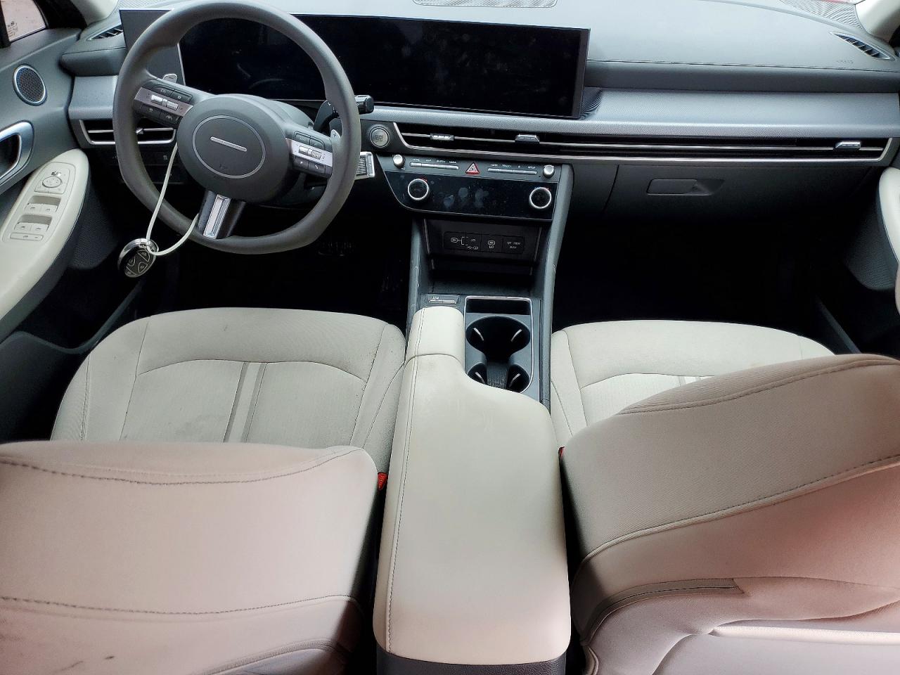 2024 HYUNDAI SONATA SEL photo 8