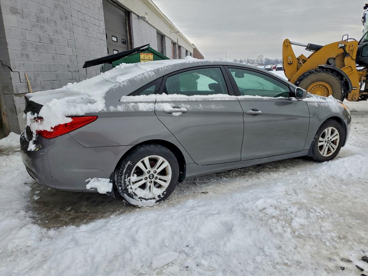 2013 HYUNDAI SONATA GLS photo 3