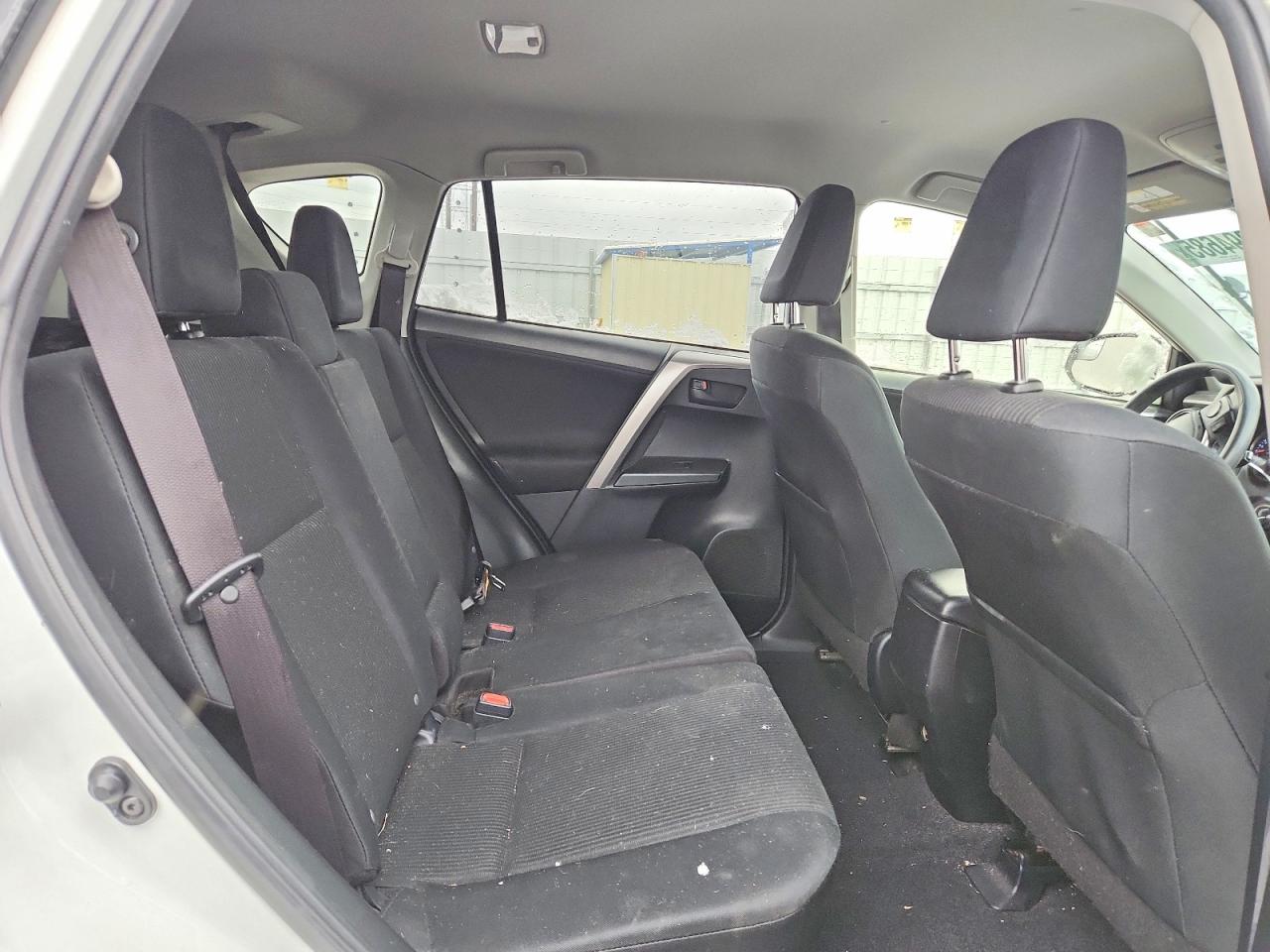 2016 TOYOTA RAV4 LE photo 11