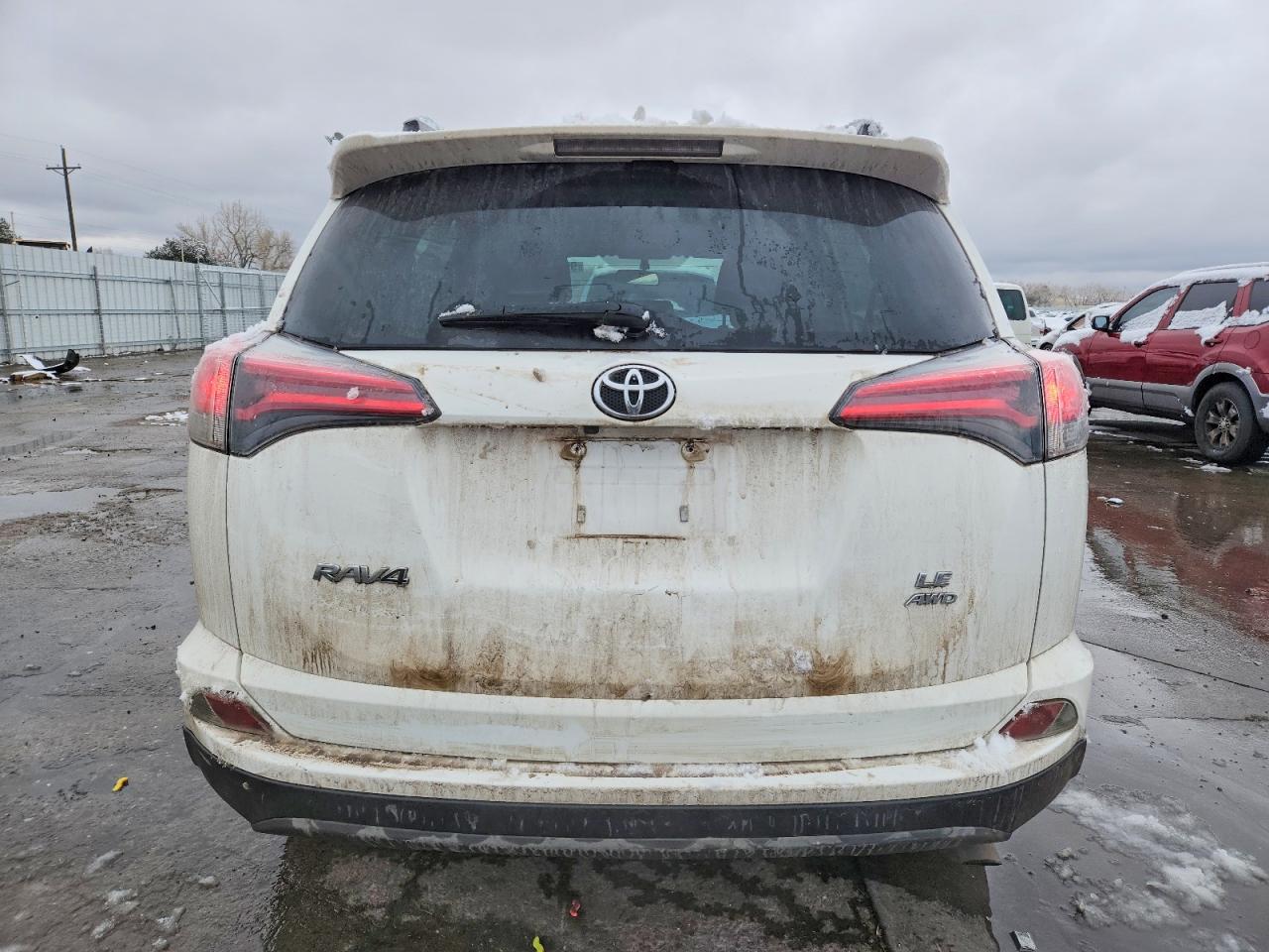 2016 TOYOTA RAV4 LE photo 6