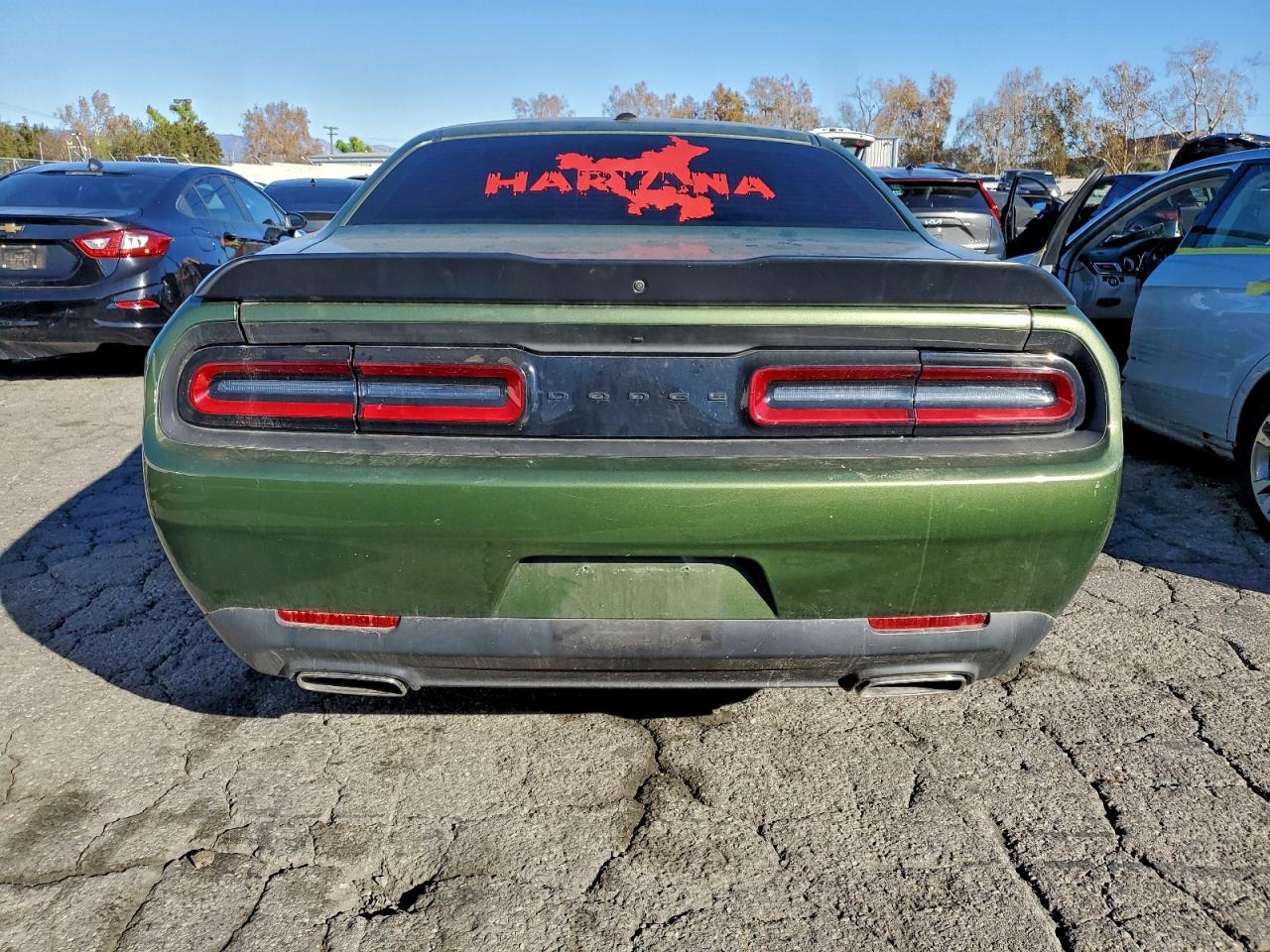 2023 DODGE CHALLENGER SXT photo 6