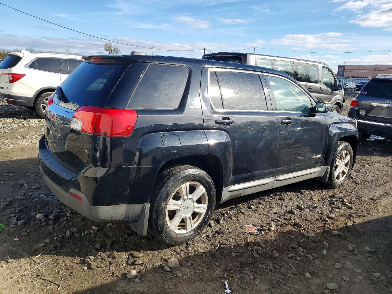 2015 GMC TERRAIN SLE photo 3