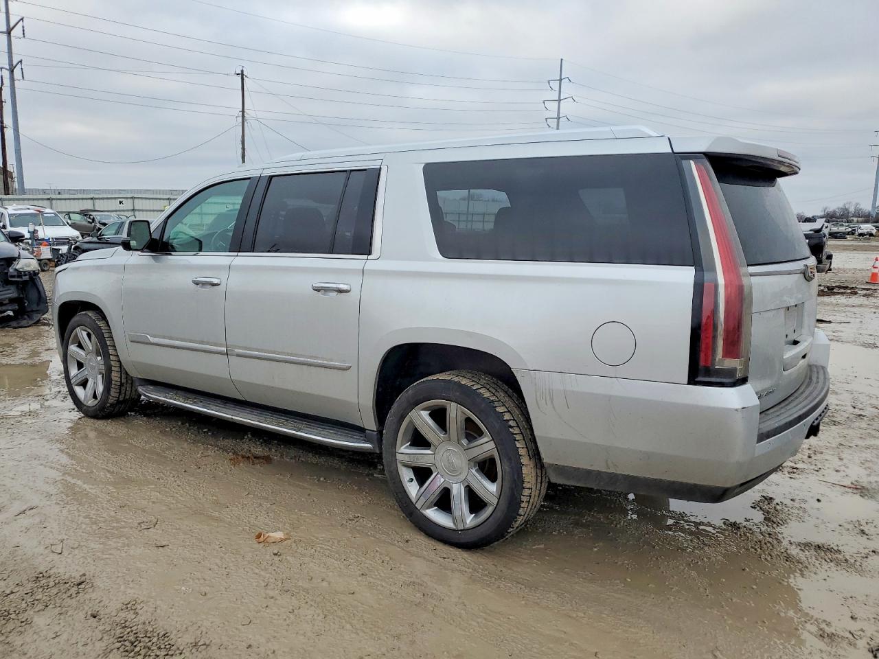 2015 CADILLAC ESCALADE ESV LUXURY photo 2
