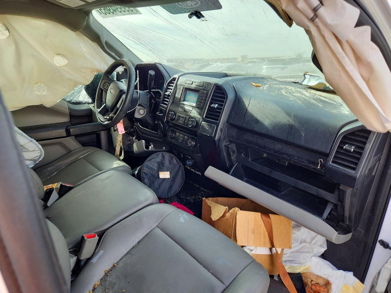 2015 FORD F150 photo 8
