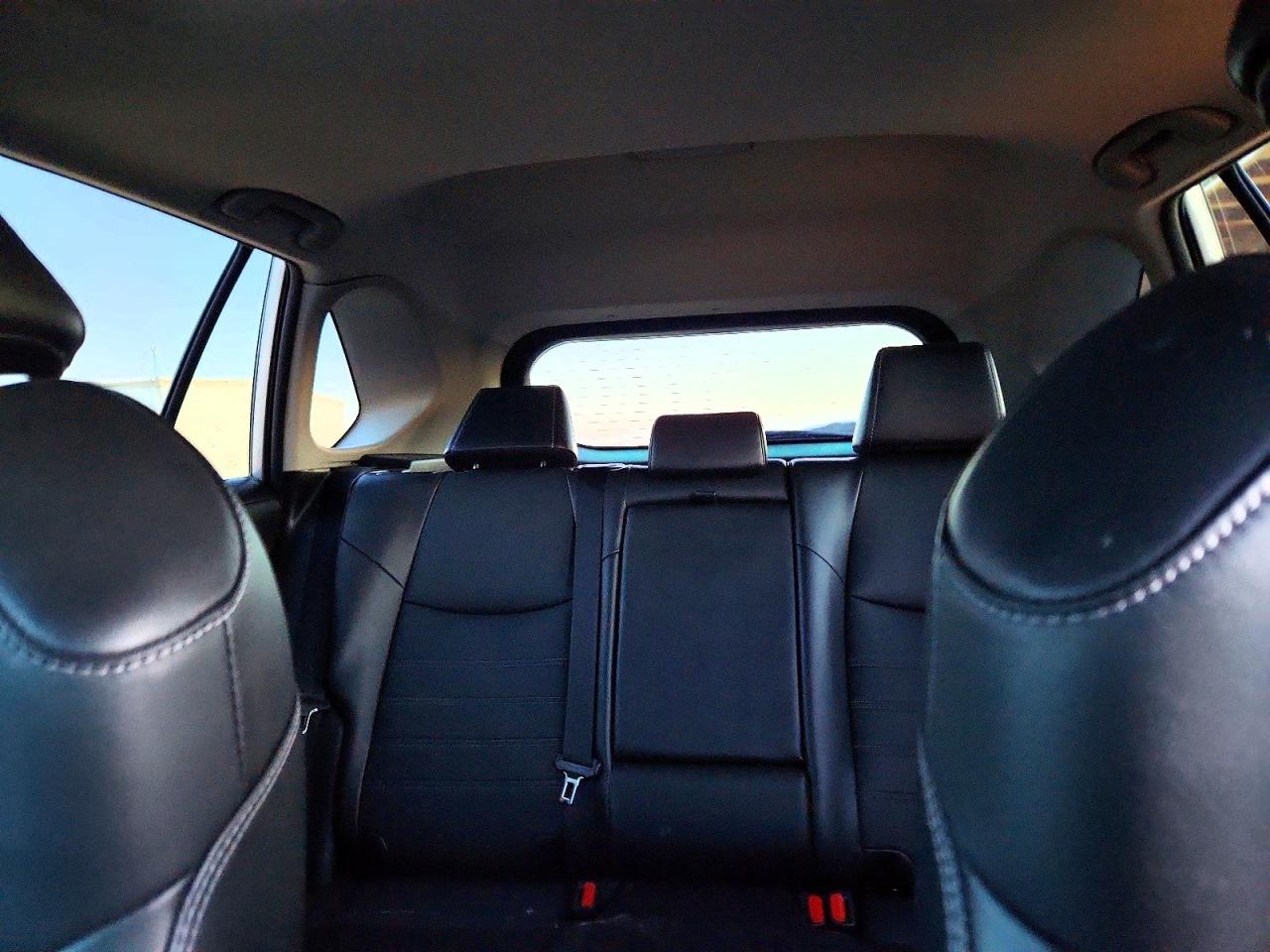 2022 TOYOTA RAV4 XLE PREMIUM photo 10