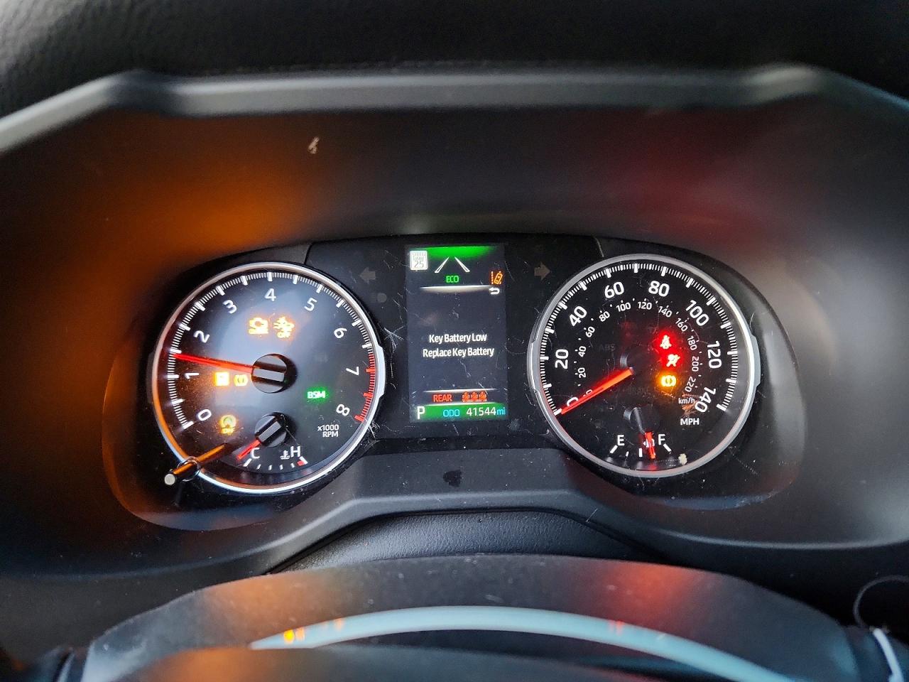 2022 TOYOTA RAV4 XLE PREMIUM photo 9