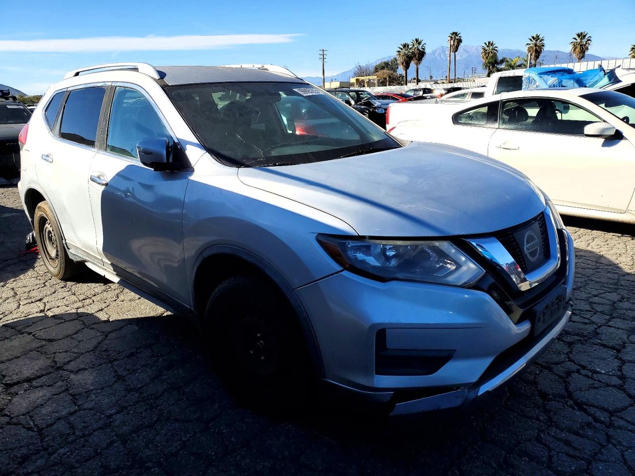 2017 NISSAN ROGUE S photo 4