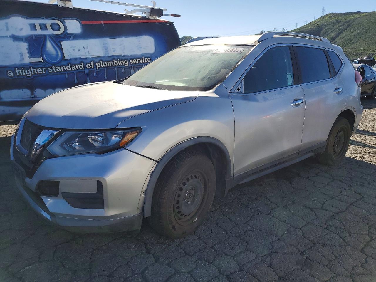2017 NISSAN ROGUE