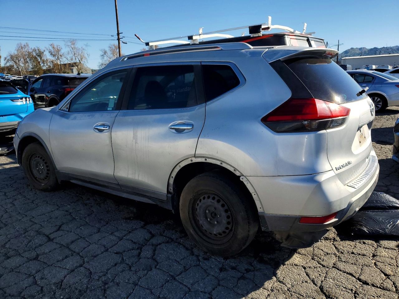 2017 NISSAN ROGUE S photo 2