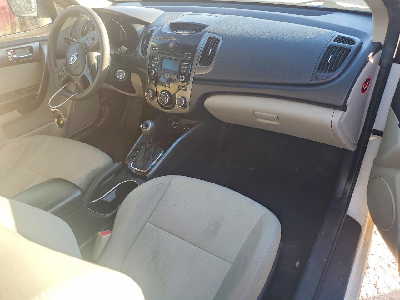 2013 KIA FORTE EX photo 8