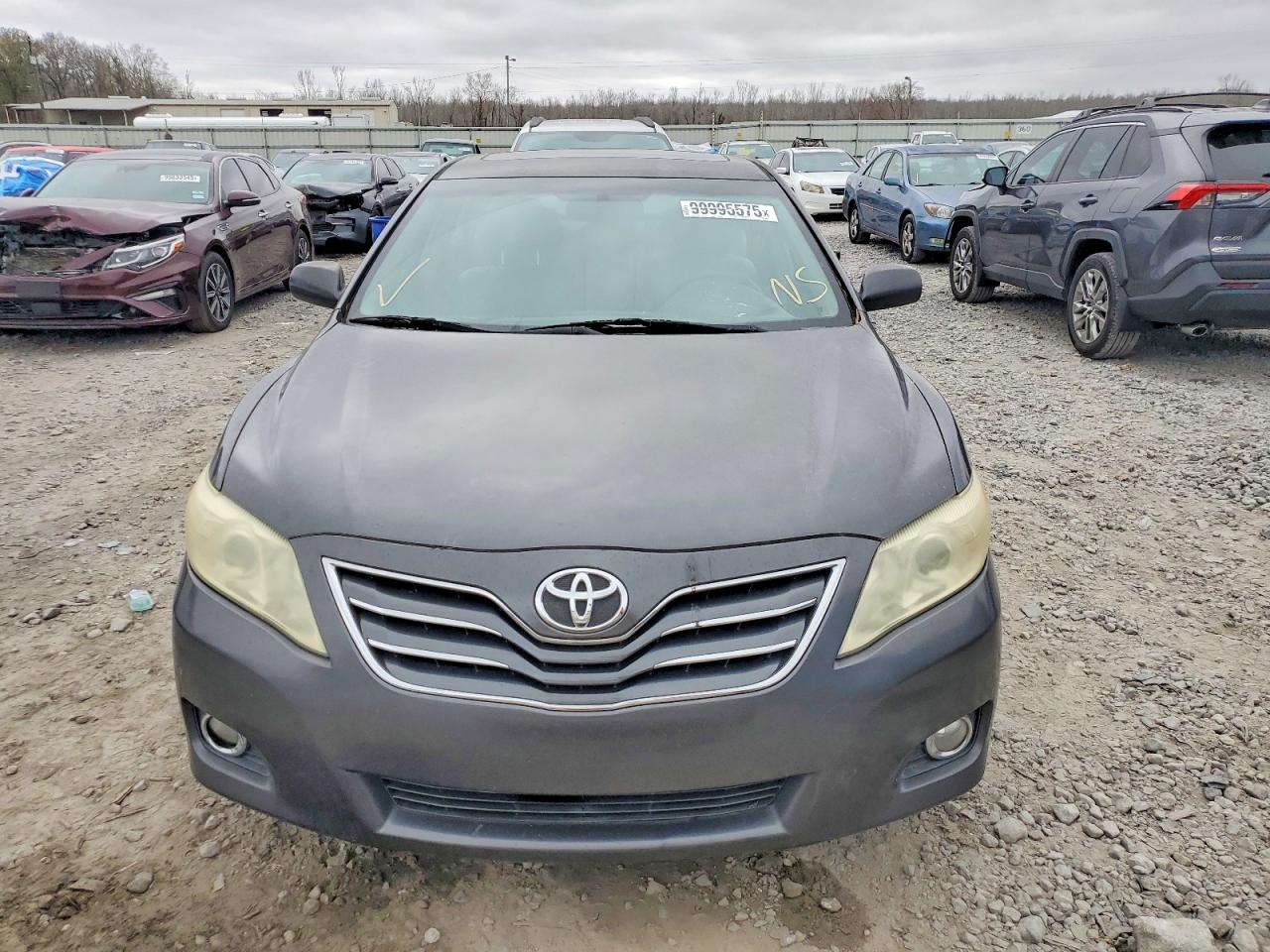 2011 TOYOTA CAMRY BASE photo 5