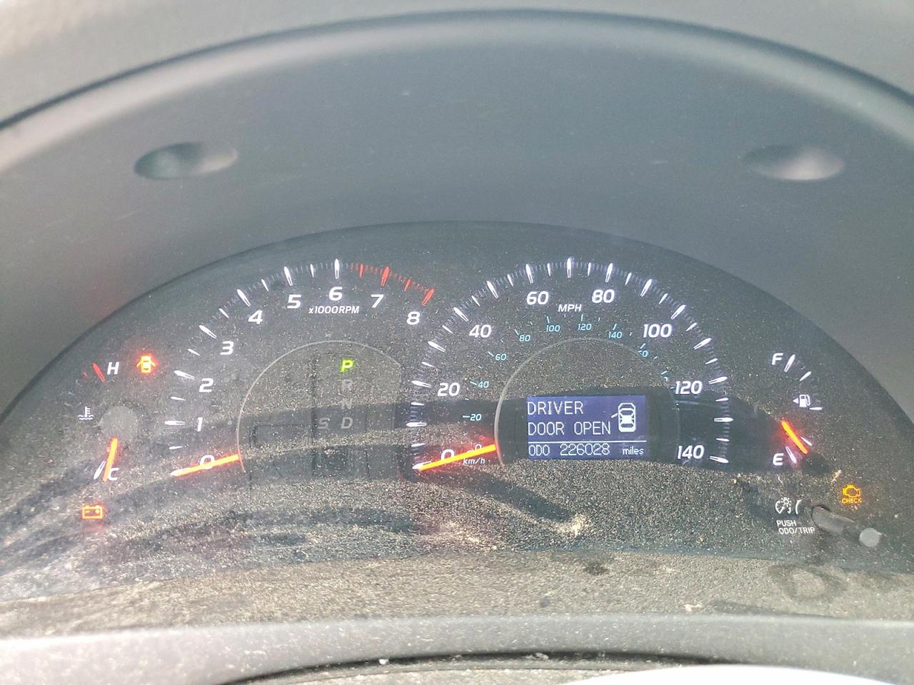 2011 TOYOTA CAMRY BASE photo 9