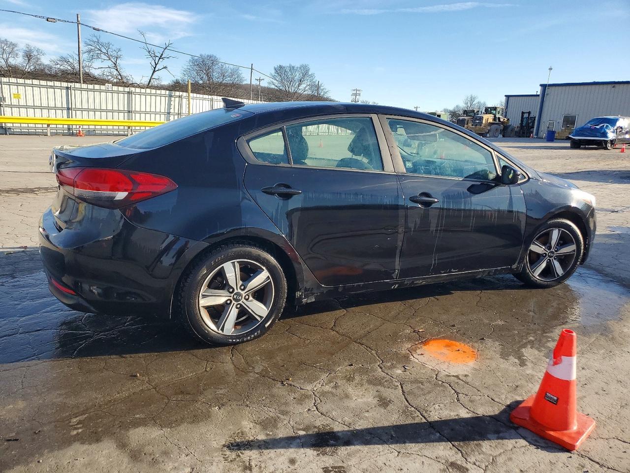 2018 KIA FORTE LX photo 3