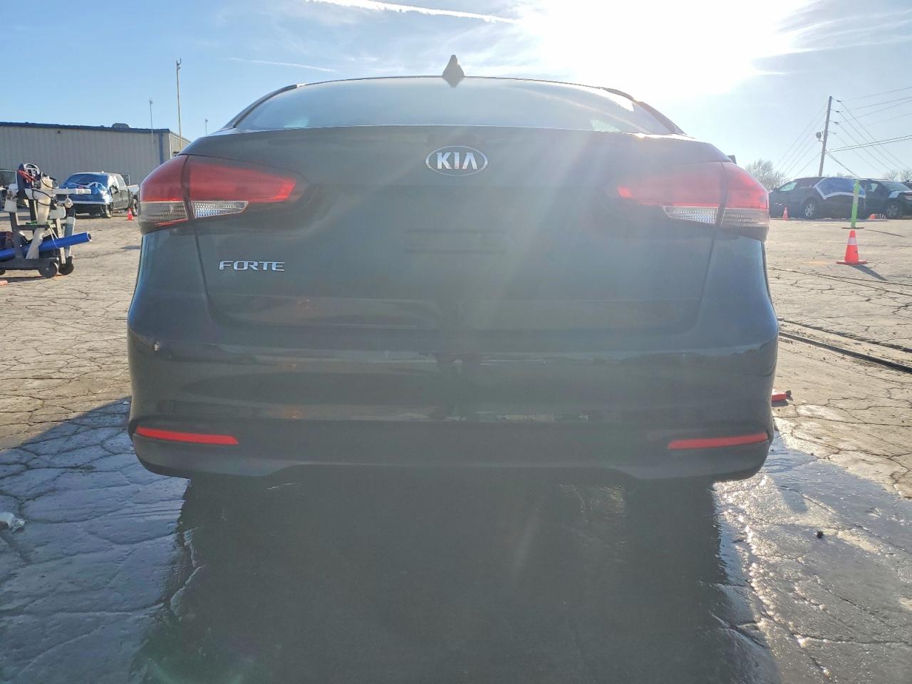 2018 KIA FORTE LX photo 6