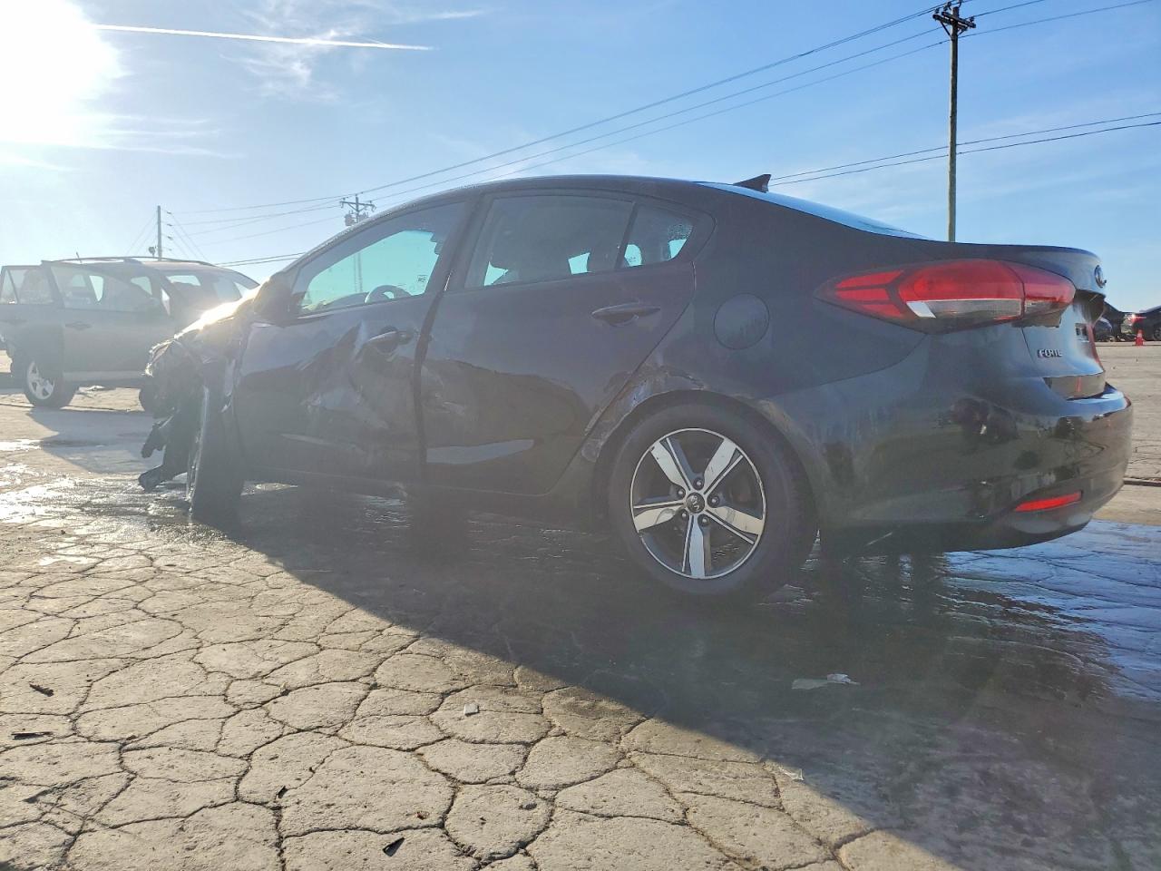 2018 KIA FORTE LX photo 2