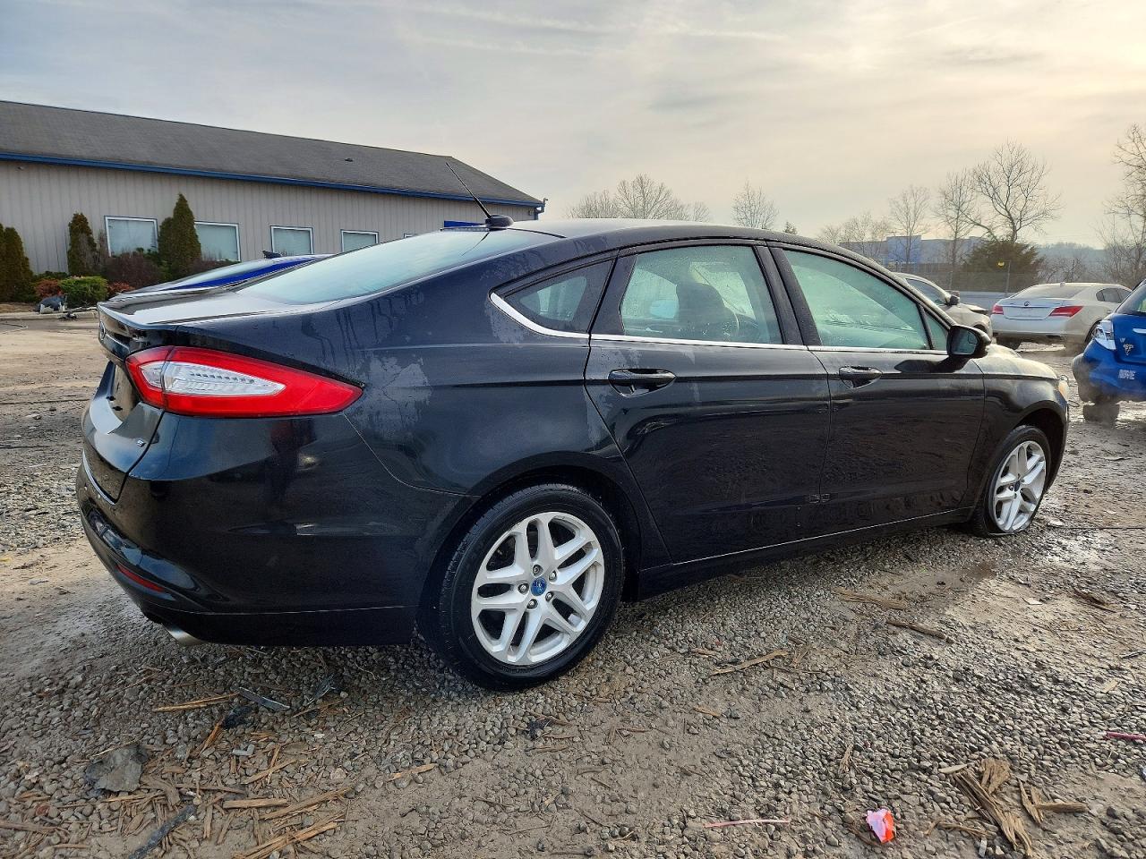 2014 FORD FUSION SE photo 3