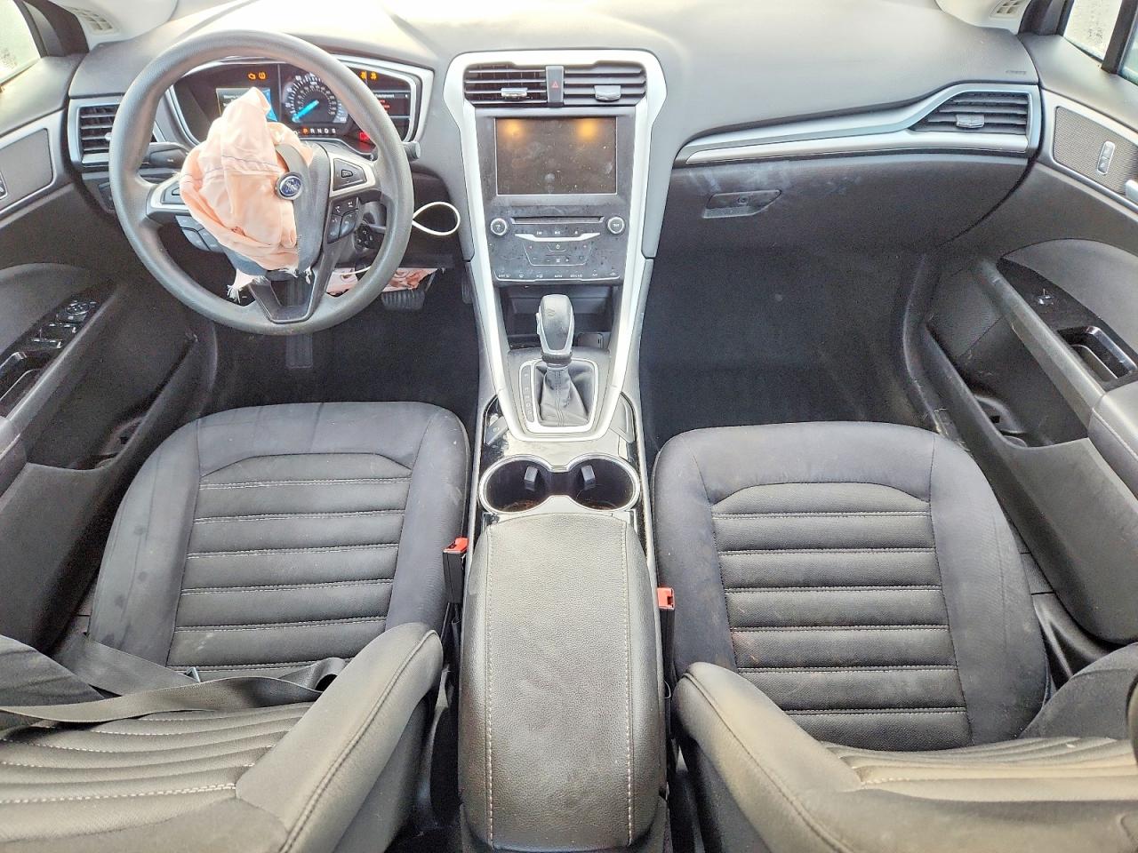 2014 FORD FUSION SE photo 8