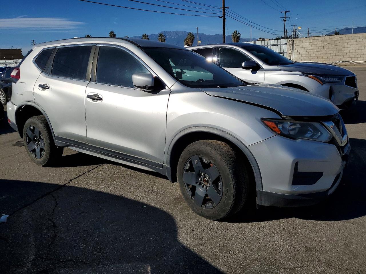 2018 NISSAN ROGUE S photo 4