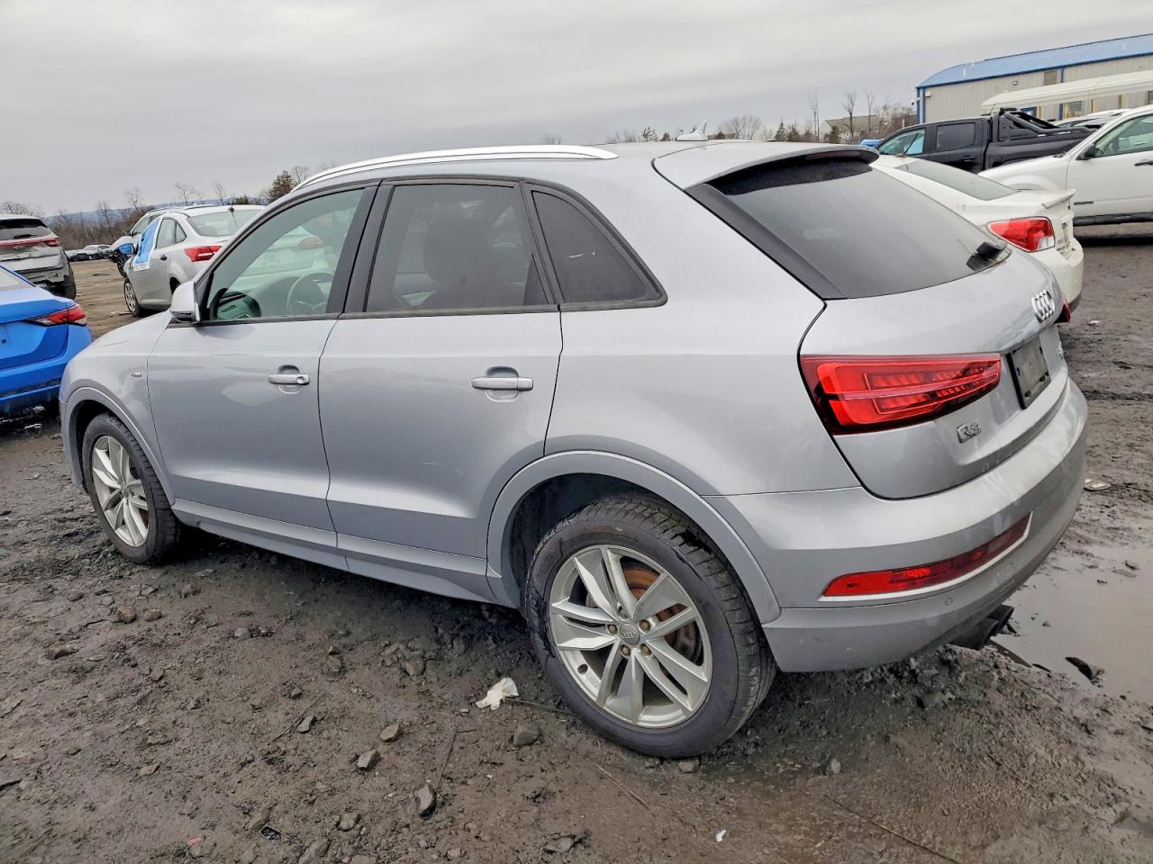 2018 AUDI Q3 PREMIUM photo 2