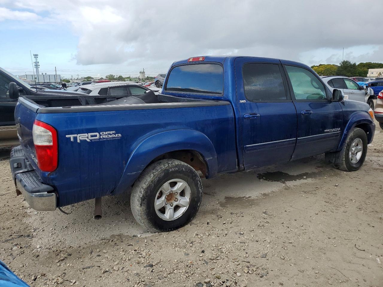 2006 TOYOTA TUNDRA DOUBLE CAB SR5 photo 3