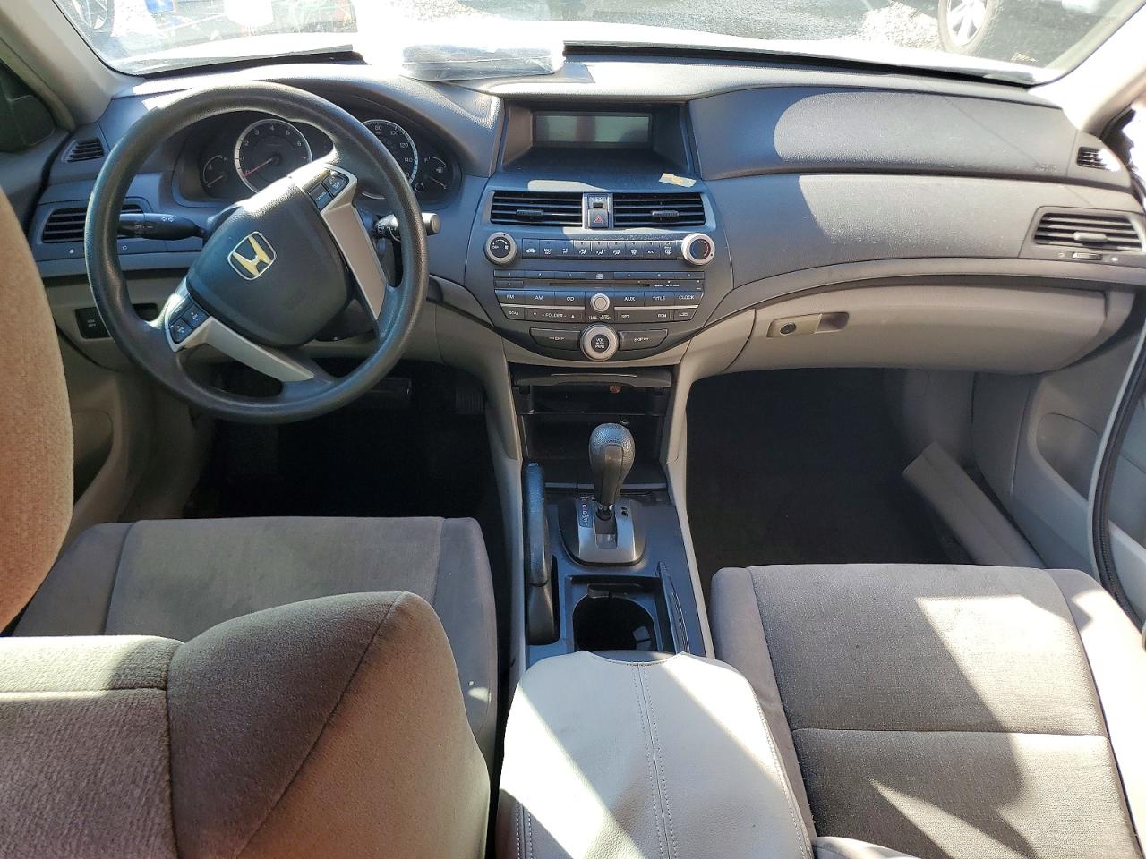 2009 HONDA ACCORD LXP photo 8