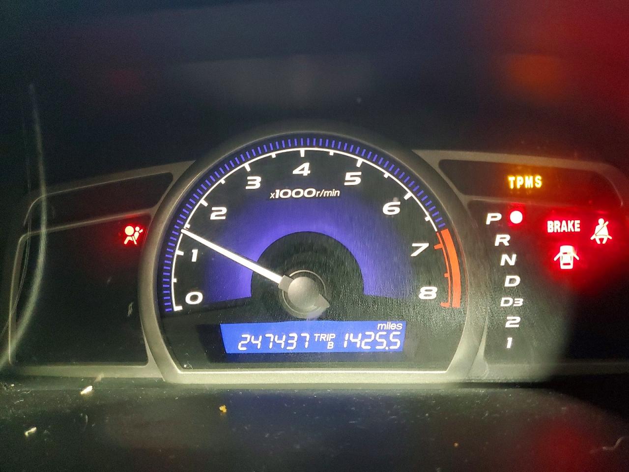 2011 HONDA CIVIC LX photo 9