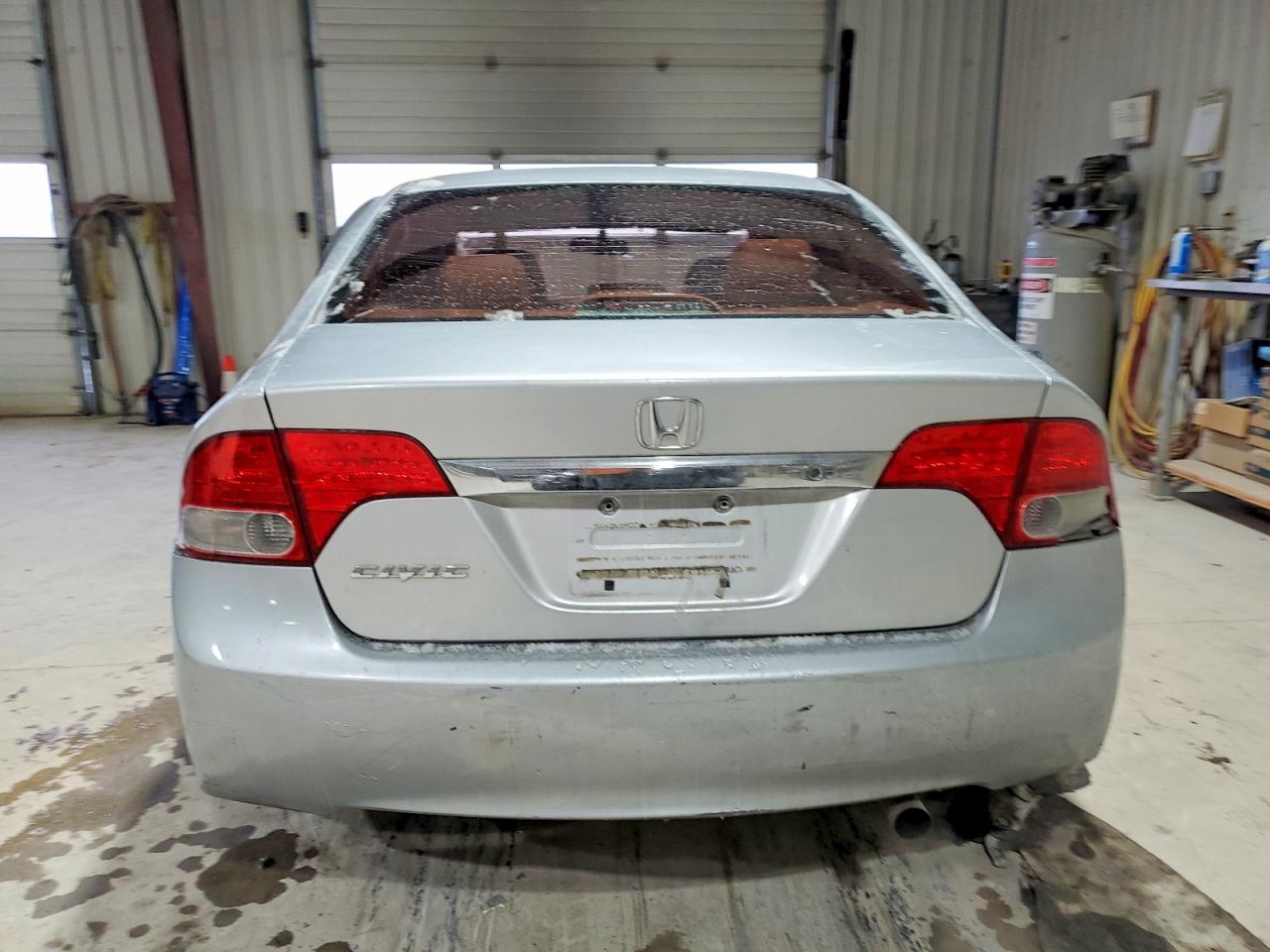 2011 HONDA CIVIC LX photo 6
