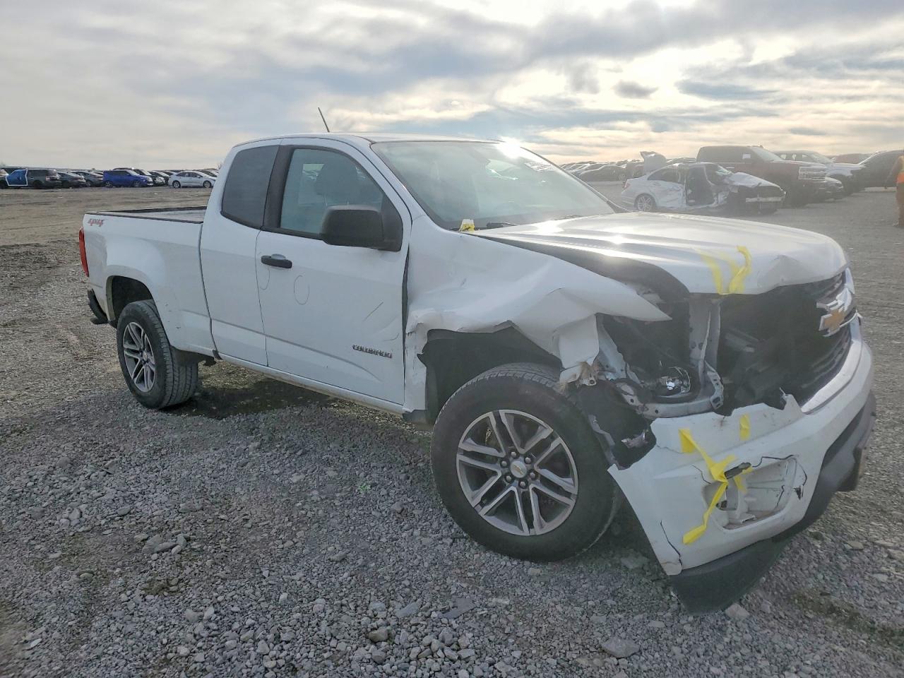 2018 CHEVROLET COLORADO photo 4