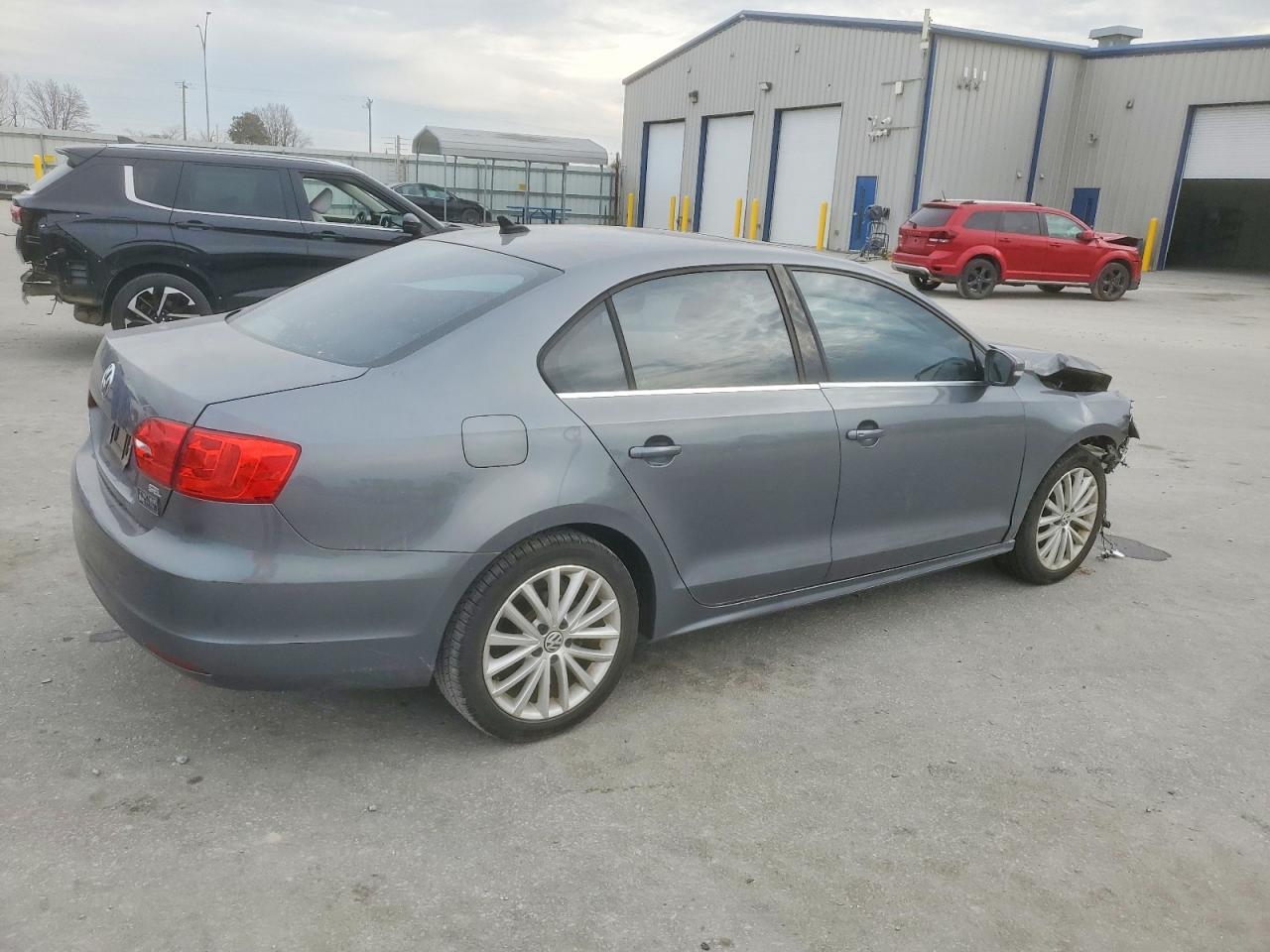 2014 VOLKSWAGEN JETTA SEL photo 3