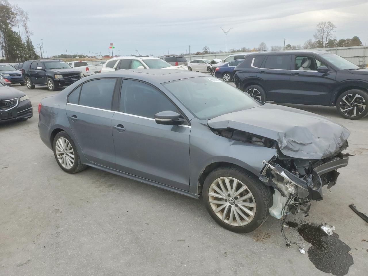 2014 VOLKSWAGEN JETTA SEL photo 4