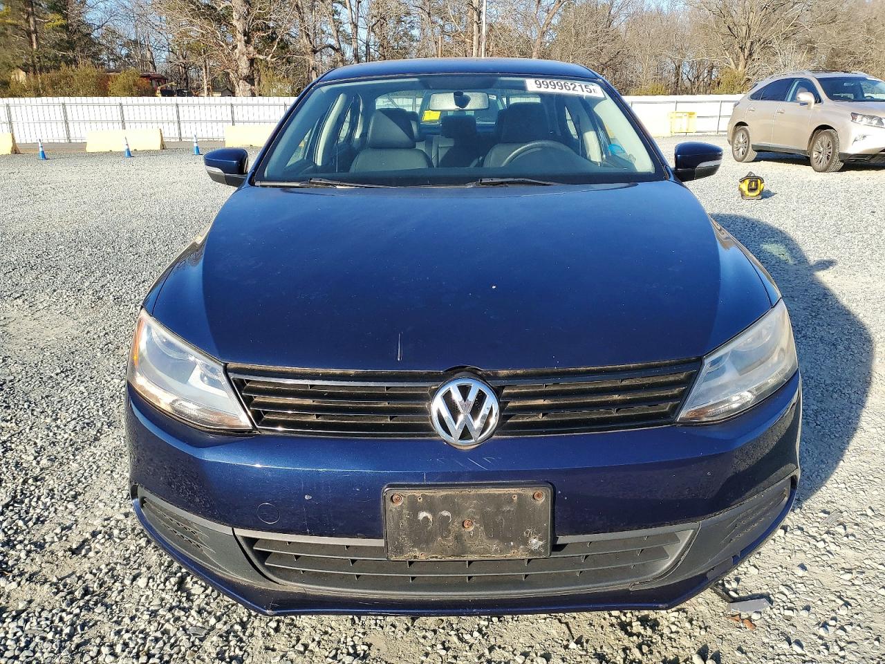 2012 VOLKSWAGEN JETTA SE photo 5
